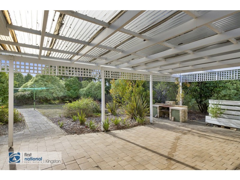 2 Crestwood Court, Blackmans Bay TAS 7052