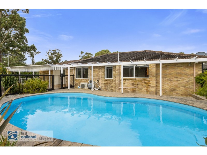 2 Crestwood Court, Blackmans Bay TAS 7052