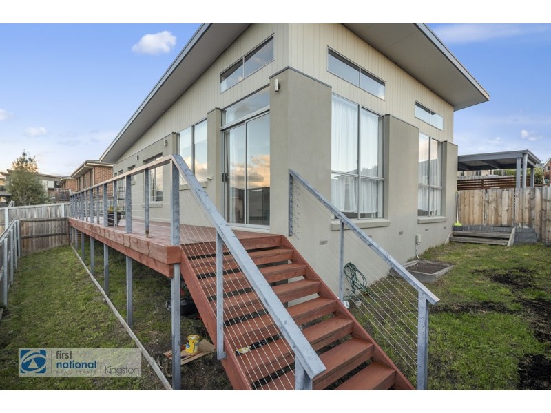 1/54 Ineke Drive, Kingston TAS 7050