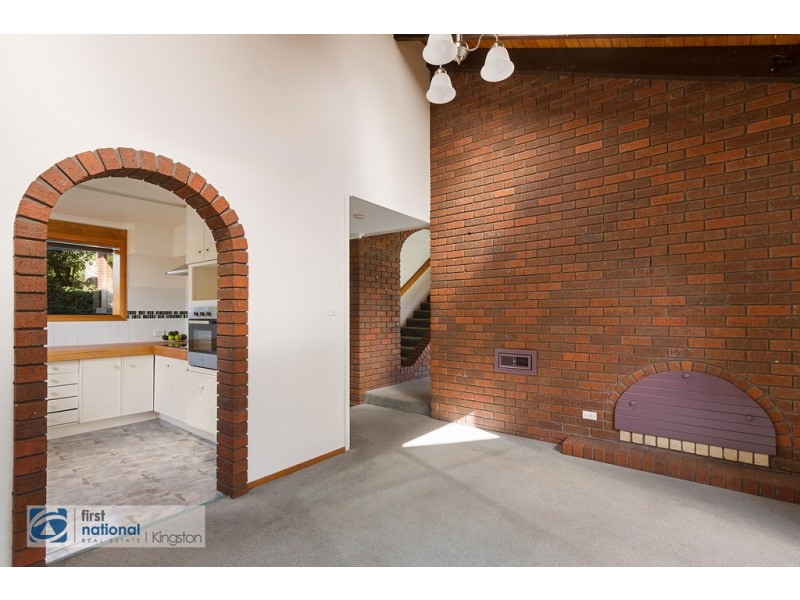 1 Hawthorn Drive, Kingston TAS 7050