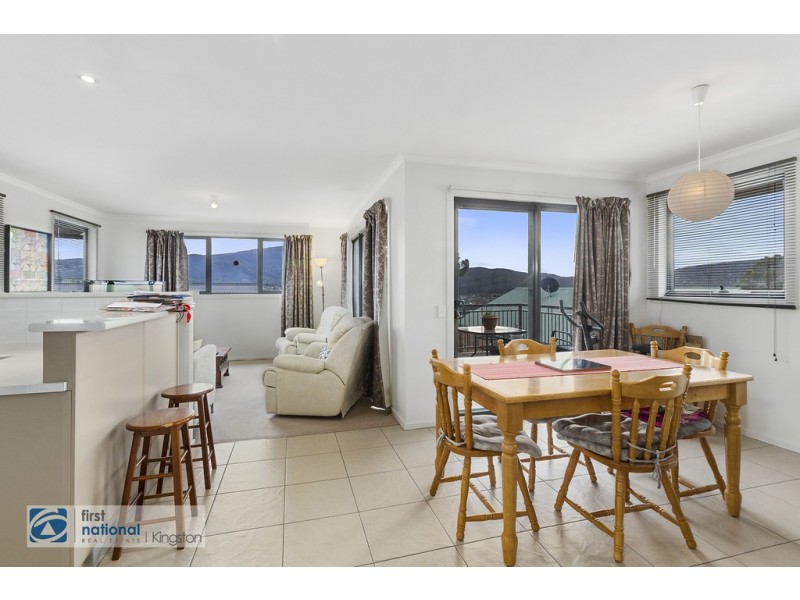 2/49 Fairview Drive, Kingston TAS 7050