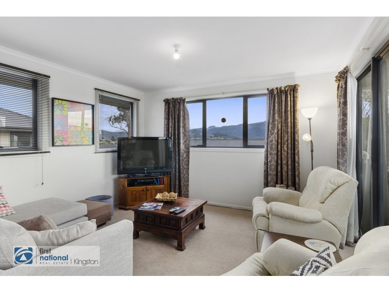 2/49 Fairview Drive, Kingston TAS 7050