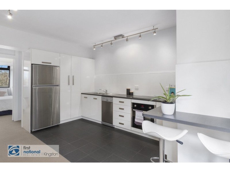 2/3 Norfolk Crescent, Sandy Bay TAS 7005