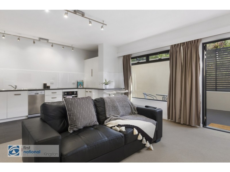 2/3 Norfolk Crescent, Sandy Bay TAS 7005