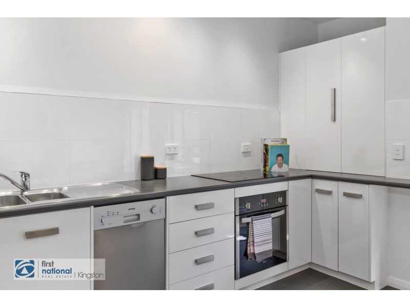2/3 Norfolk Crescent, Sandy Bay TAS 7005