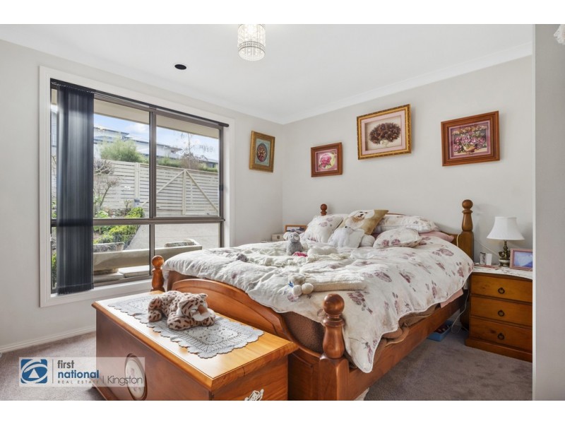 27 Hillside Drive, Blackmans Bay TAS 7052