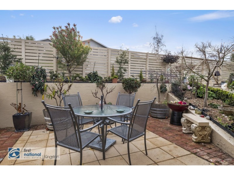 27 Hillside Drive, Blackmans Bay TAS 7052