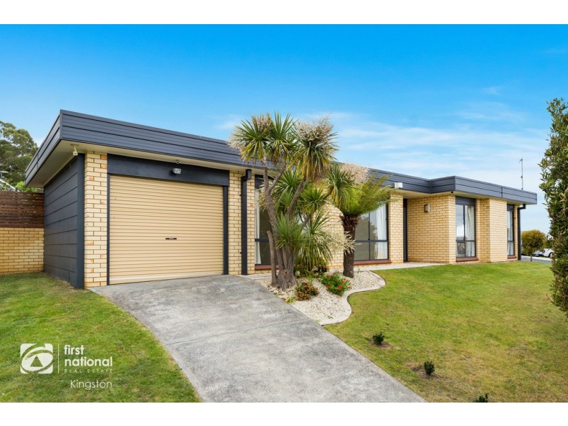 59 Tingira Road, Blackmans Bay TAS 7052