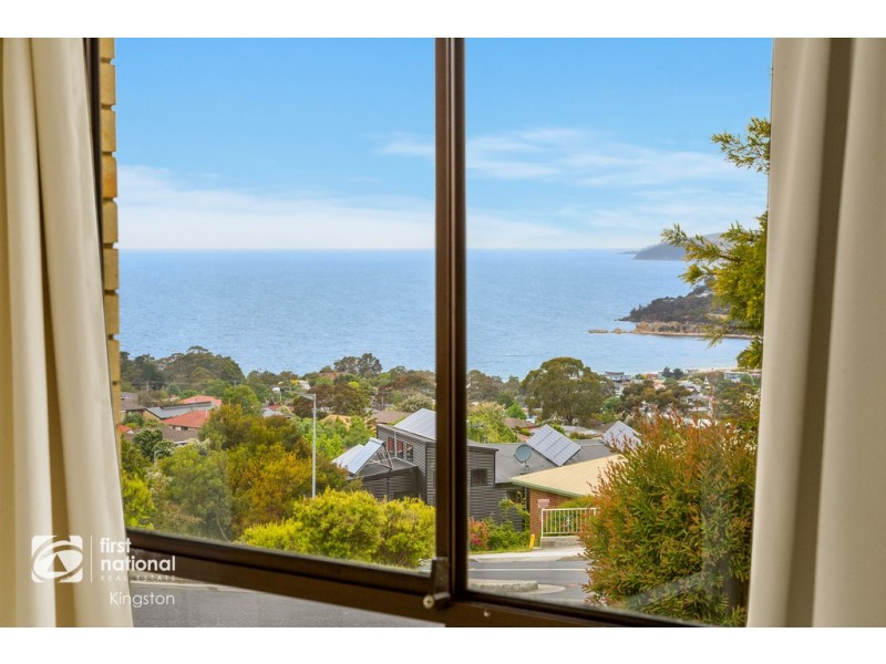 59 Tingira Road, Blackmans Bay TAS 7052