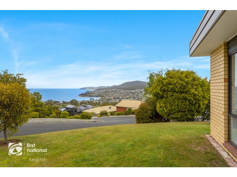 59 Tingira Road, Blackmans Bay TAS 7052