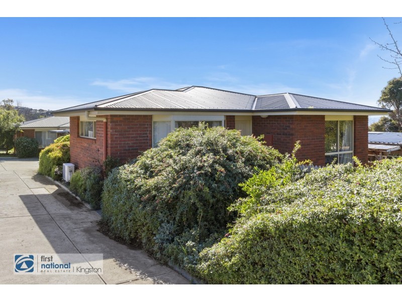 1/18 Gourlay Street, Blackmans Bay TAS 7052