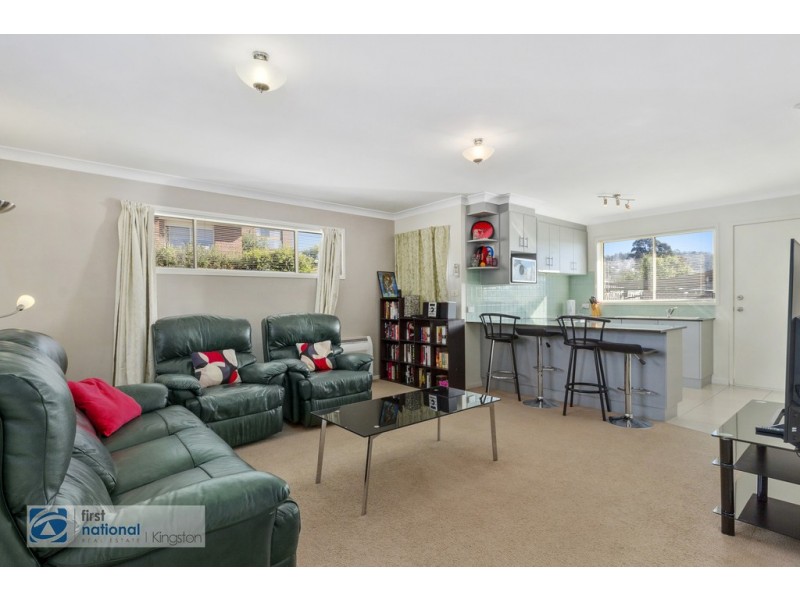 1/18 Gourlay Street, Blackmans Bay TAS 7052