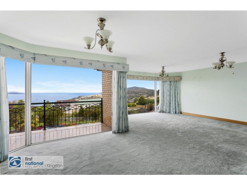 70 Diamond Drive, Blackmans Bay TAS 7052