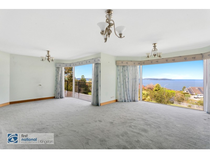 70 Diamond Drive, Blackmans Bay TAS 7052