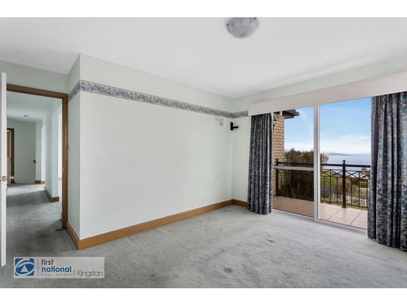 70 Diamond Drive, Blackmans Bay TAS 7052