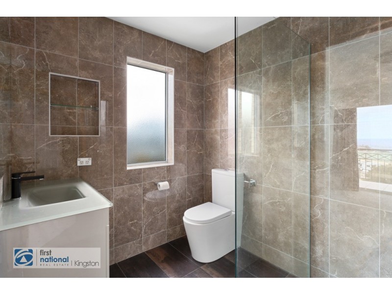 70 Diamond Drive, Blackmans Bay TAS 7052