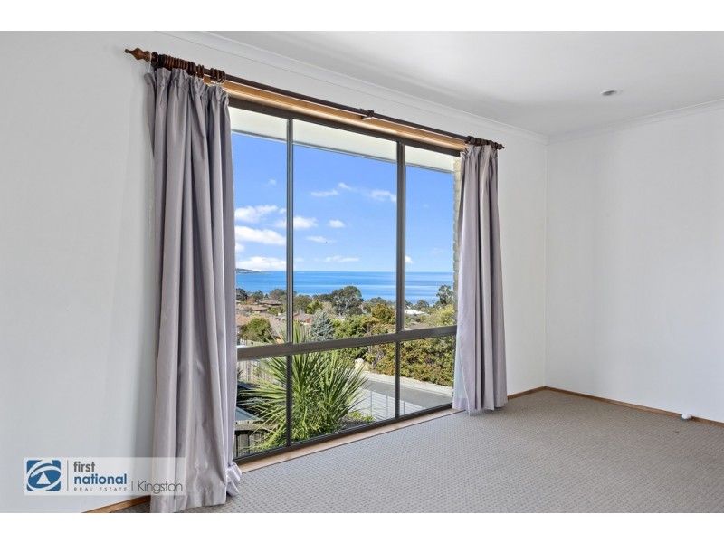 15 Stirling Avenue, Blackmans Bay TAS 7052