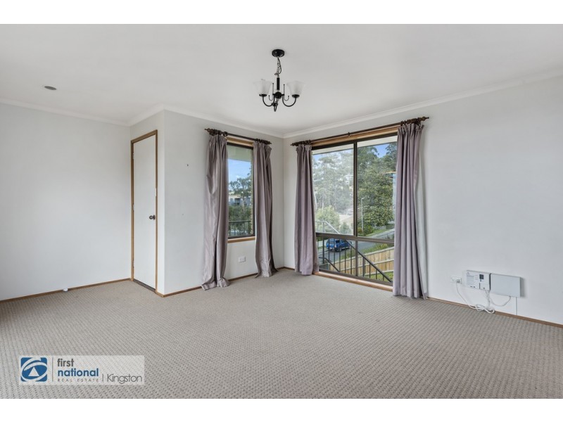 15 Stirling Avenue, Blackmans Bay TAS 7052