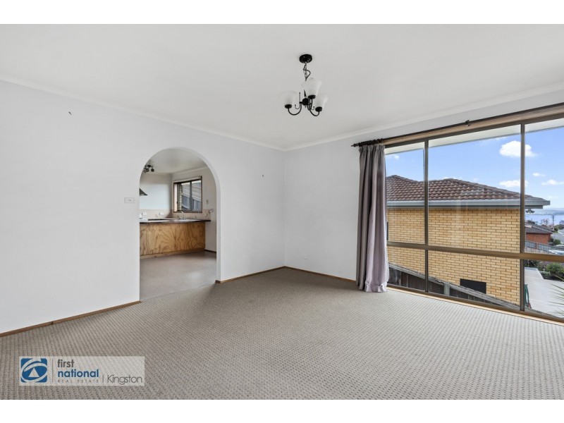 15 Stirling Avenue, Blackmans Bay TAS 7052