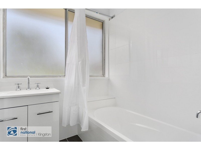 2 Alamo Close, Blackmans Bay TAS 7052