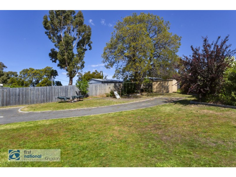2 Alamo Close, Blackmans Bay TAS 7052