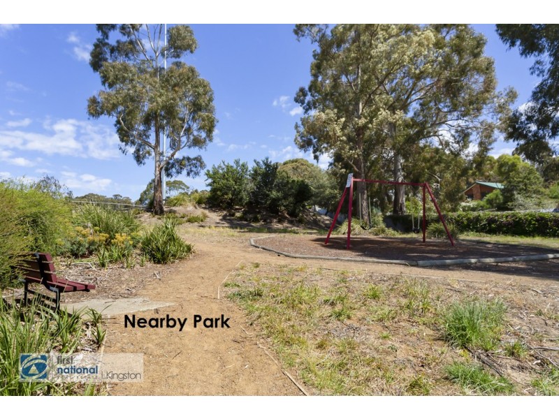 2 Alamo Close, Blackmans Bay TAS 7052