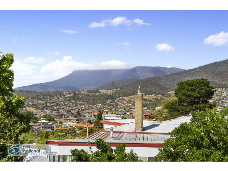 13 Tooma Avenue, Berriedale TAS 7011