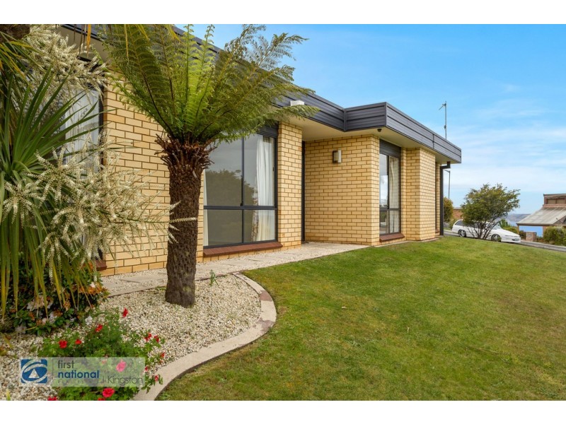 59 Tingira Road, Blackmans Bay TAS 7052