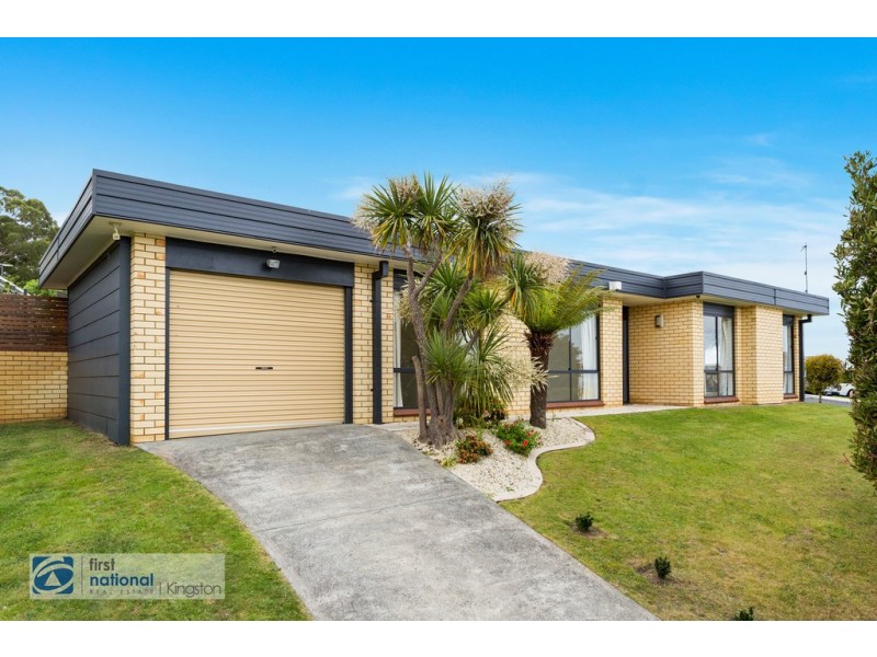 59 Tingira Road, Blackmans Bay TAS 7052