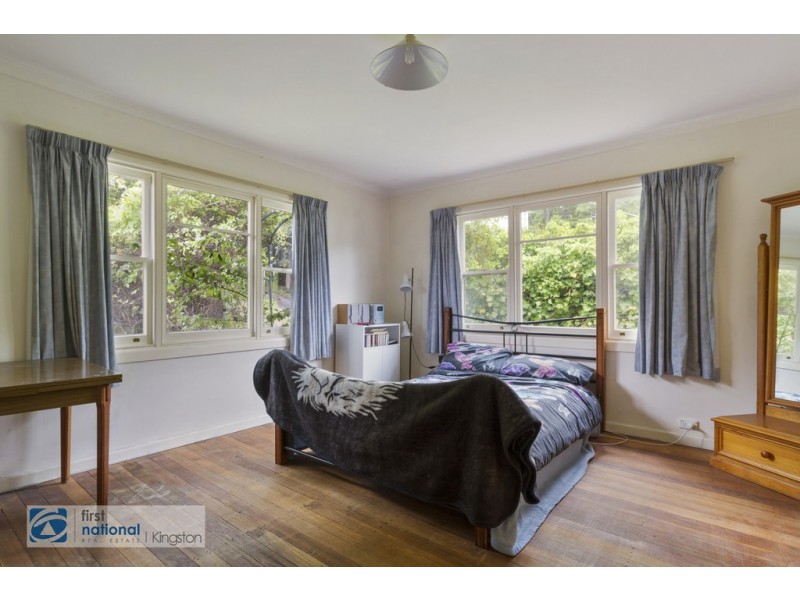 68 Channel Highway, Taroona TAS 7053