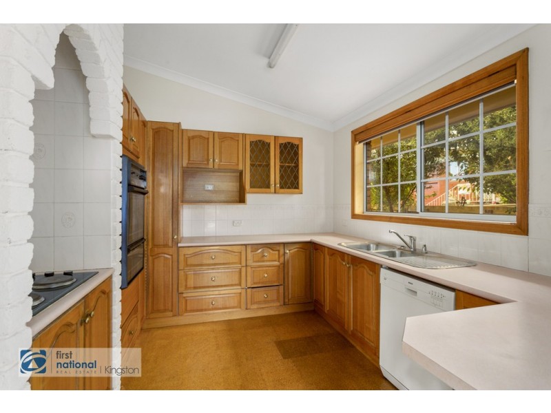 4 Amberley Court, Blackmans Bay TAS 7052
