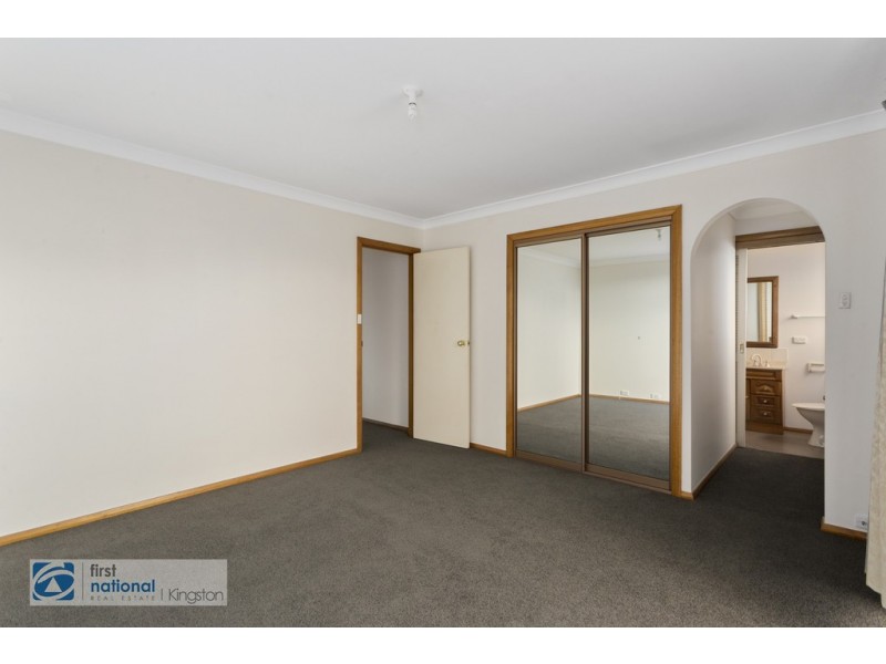 4 Amberley Court, Blackmans Bay TAS 7052