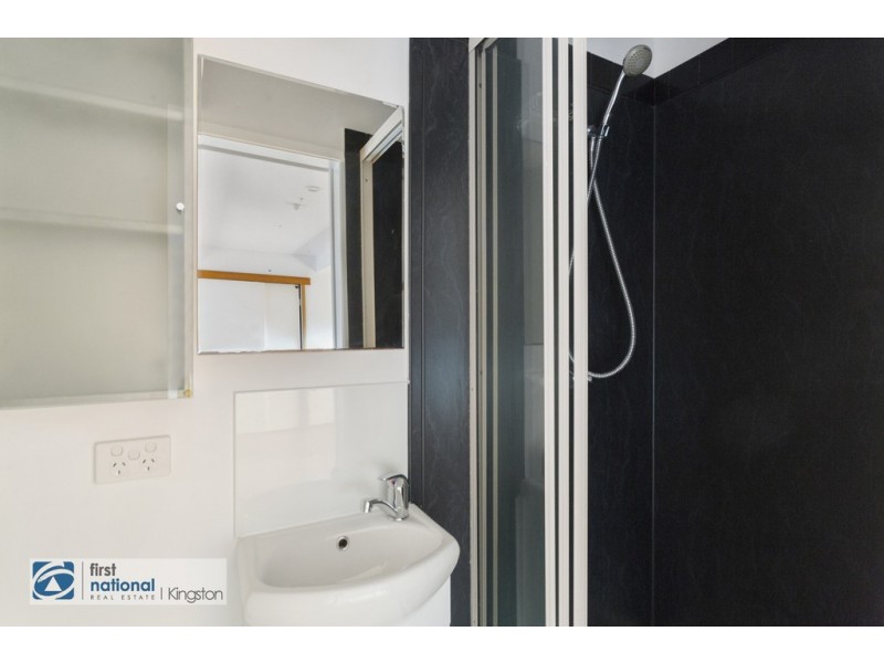 4 Amberley Court, Blackmans Bay TAS 7052