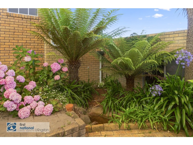 4 Amberley Court, Blackmans Bay TAS 7052