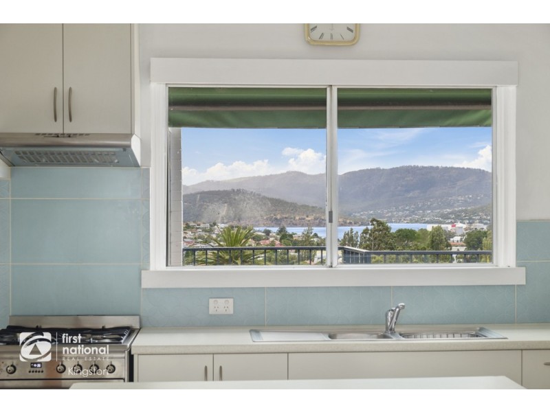 11 Sinclair Avenue, Moonah TAS 7009