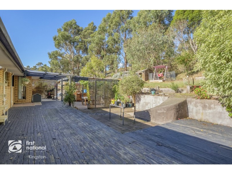87 Cades Drive, Kingston TAS 7050