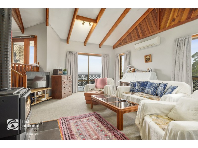 87 Cades Drive, Kingston TAS 7050