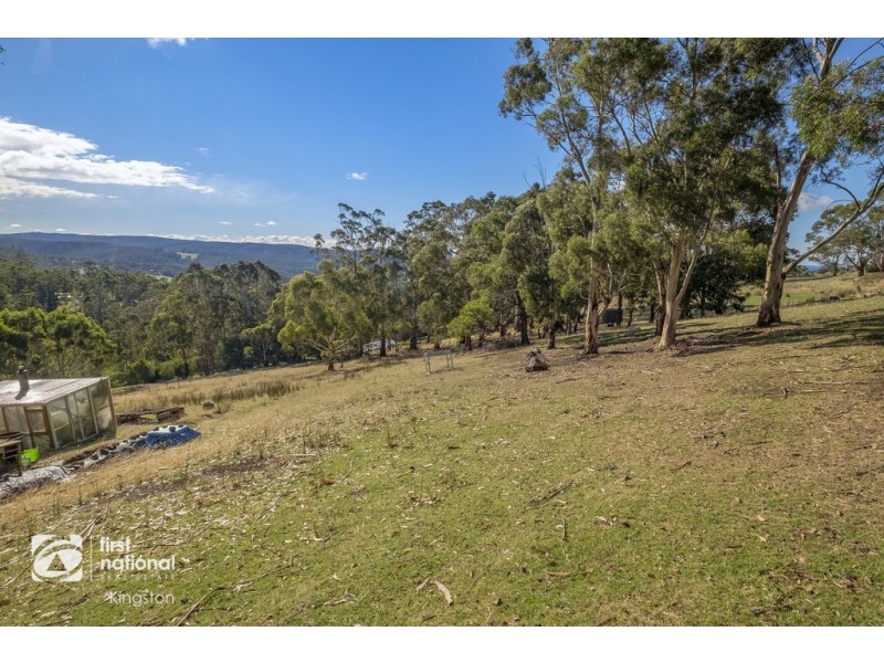87 Cades Drive, Kingston TAS 7050