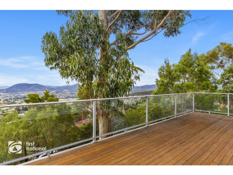 31 Darling Parade, Mount Stuart TAS 7000