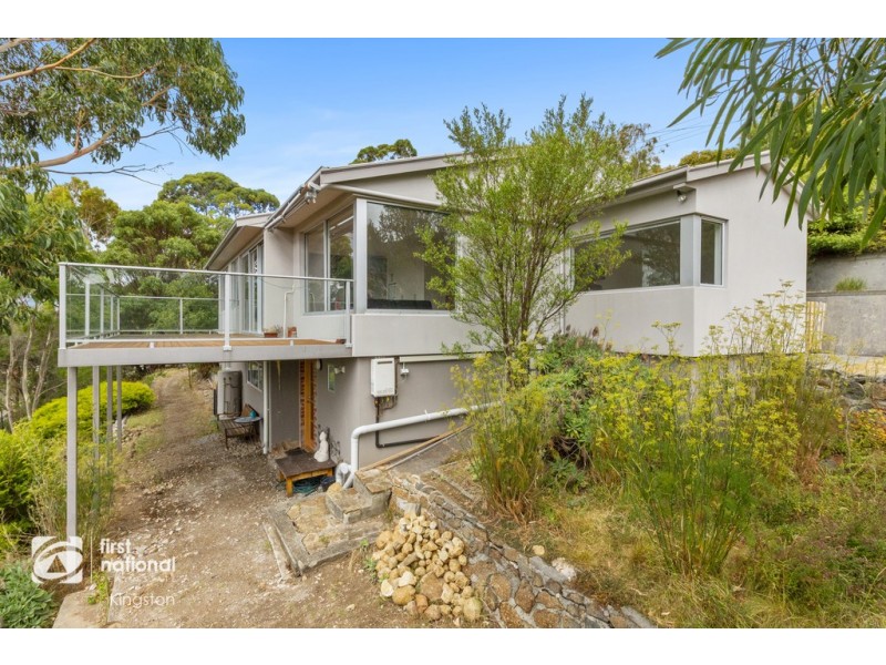 31 Darling Parade, Mount Stuart TAS 7000