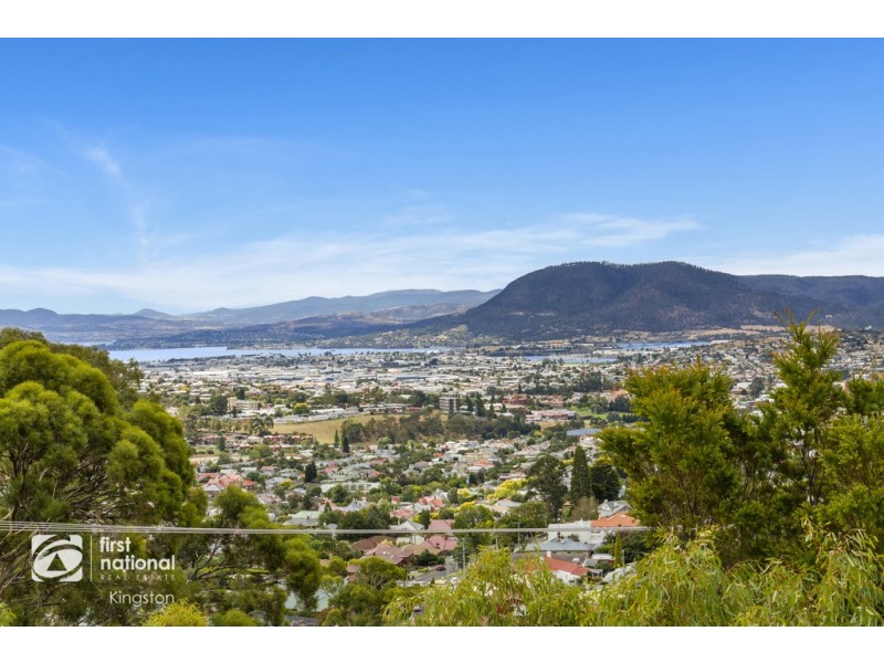 31 Darling Parade, Mount Stuart TAS 7000