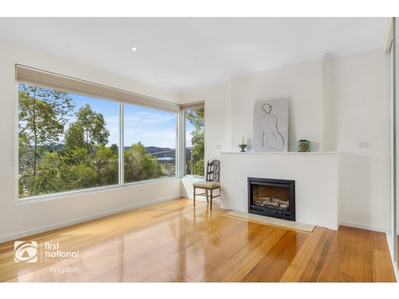 31 Darling Parade, Mount Stuart TAS 7000