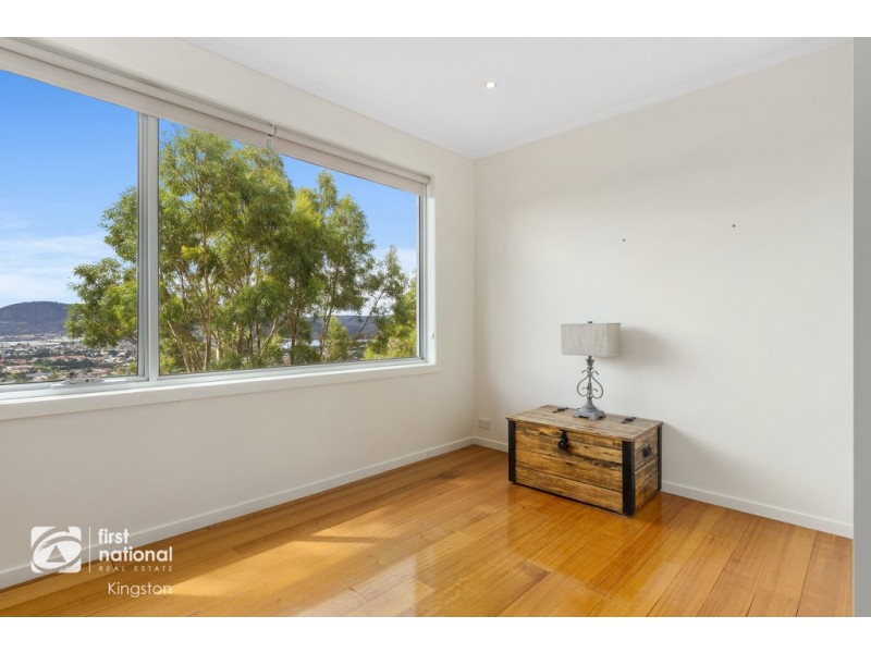 31 Darling Parade, Mount Stuart TAS 7000