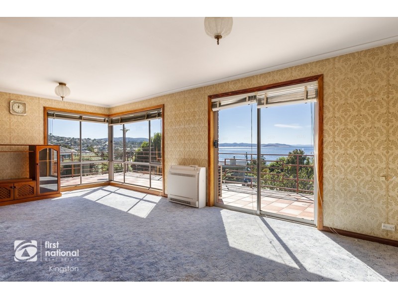 109 Wells Parade, Blackmans Bay TAS 7052