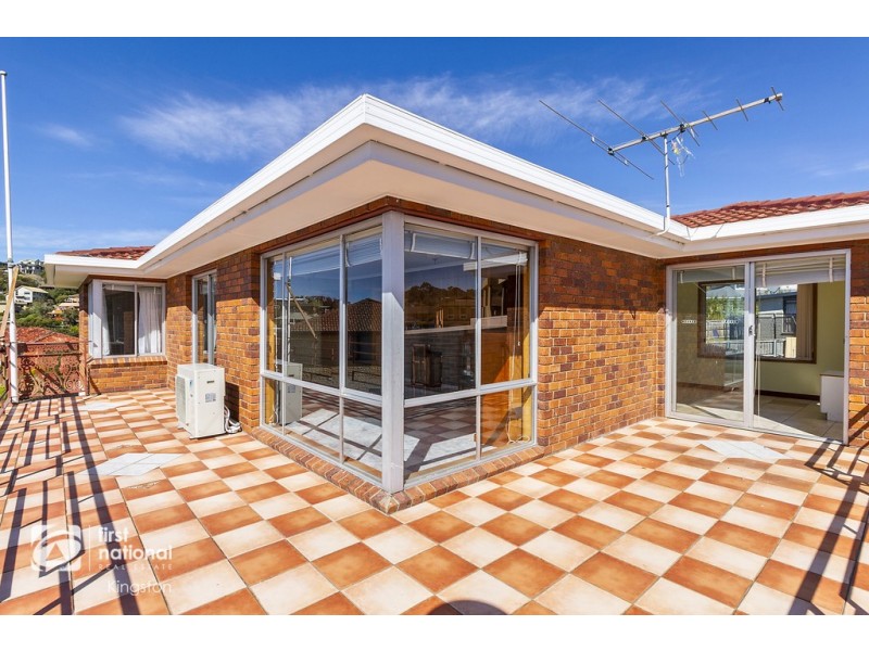 109 Wells Parade, Blackmans Bay TAS 7052