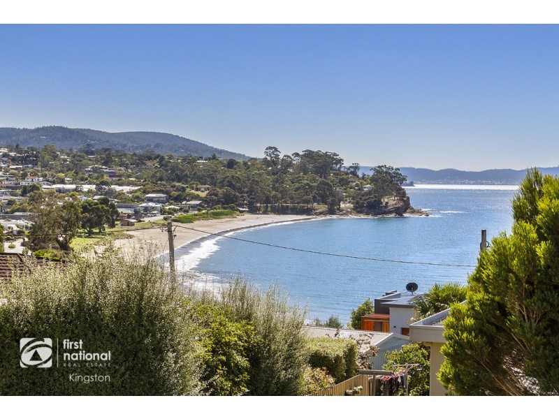 109 Wells Parade, Blackmans Bay TAS 7052