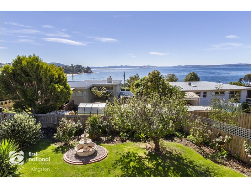 109 Wells Parade, Blackmans Bay TAS 7052