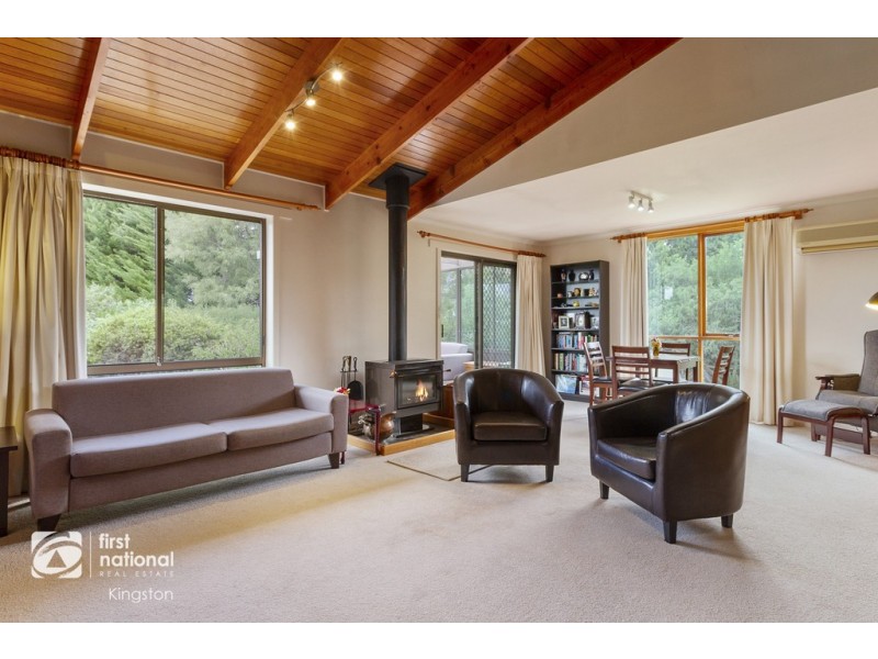 302 Leslie Road, Kingston TAS 7050