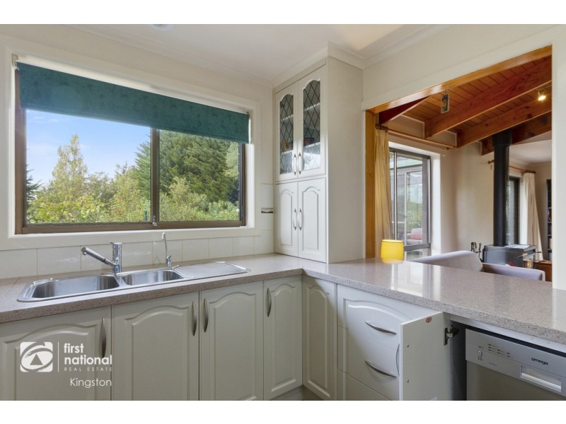 302 Leslie Road, Kingston TAS 7050