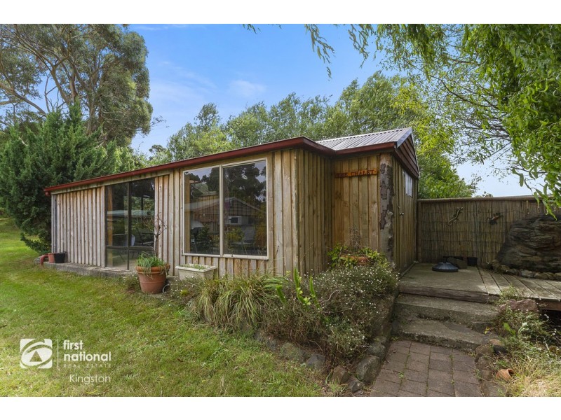 302 Leslie Road, Kingston TAS 7050
